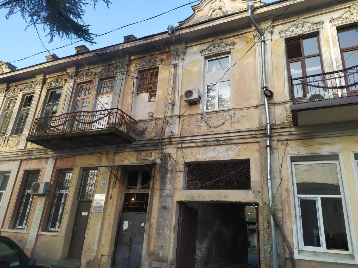 Студия В Центре Сухума Sukhumi Exteriör bild
